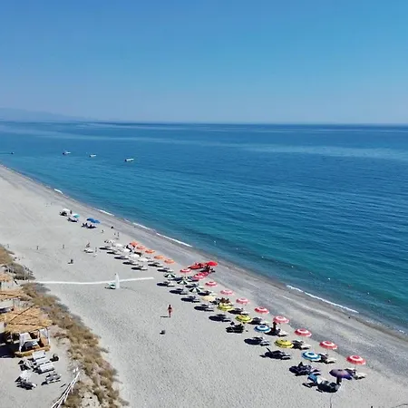 Villaggio Poseidon - & With Sea View In Nature Ferienpark *